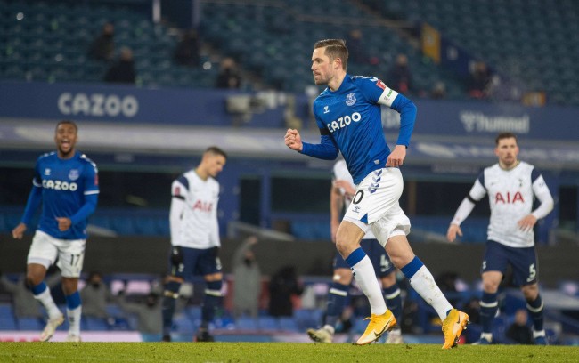 的拉塞尔最 的拉塞尔最