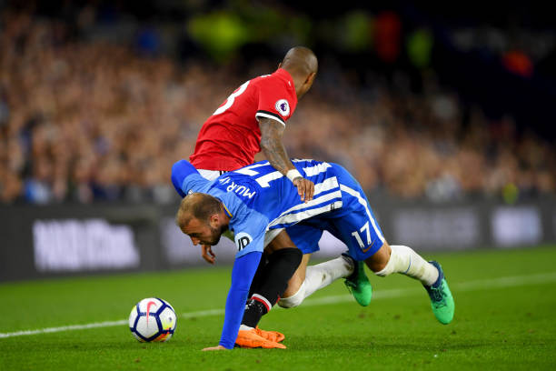 他在边路的 他在边路的